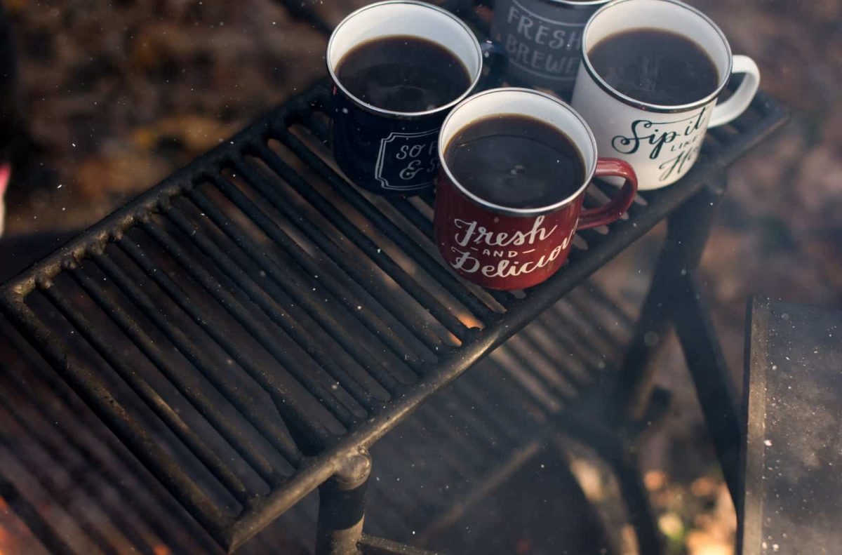 Feature image how to make coffee while camping