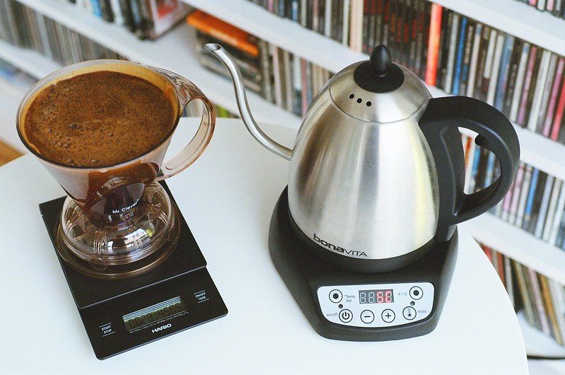 clever coffee dripper and hot water pot