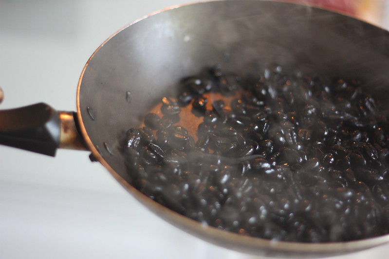 pan roasting coffee beans