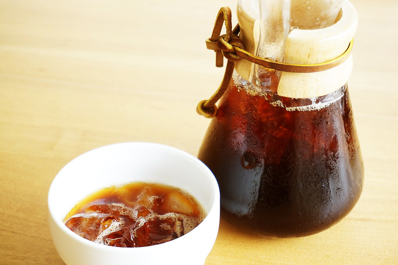 Feature image cold brew coffee and maker