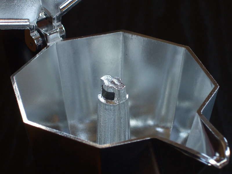 inside of clean moka pot