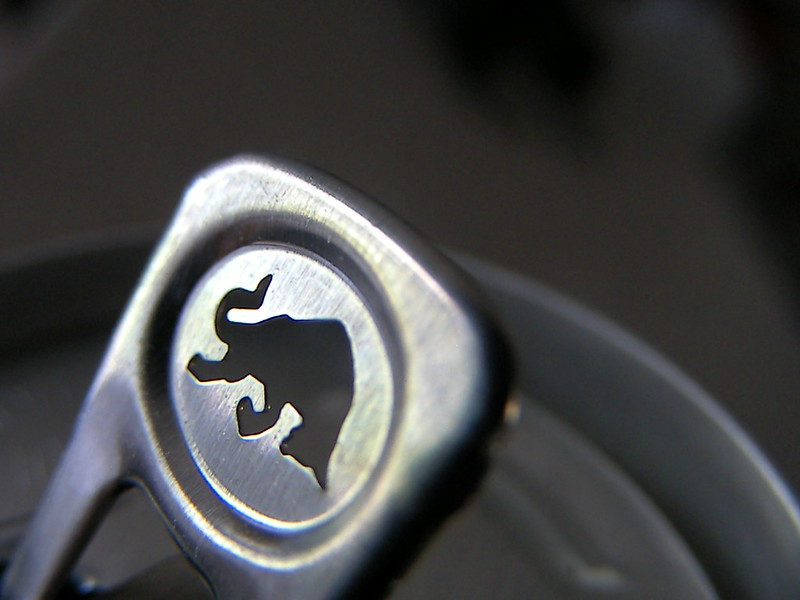 Feature image red bull can top